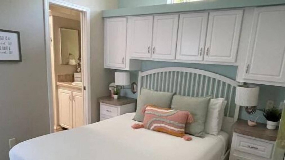Mill Run Cottage | Entire tiny cottage close to Disney - Bitty Bliss
