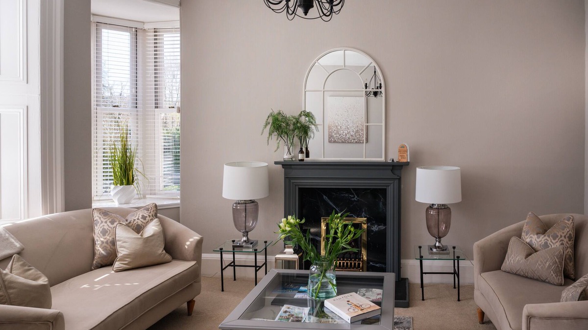 Birnam Apartment | Entire two bed apartment