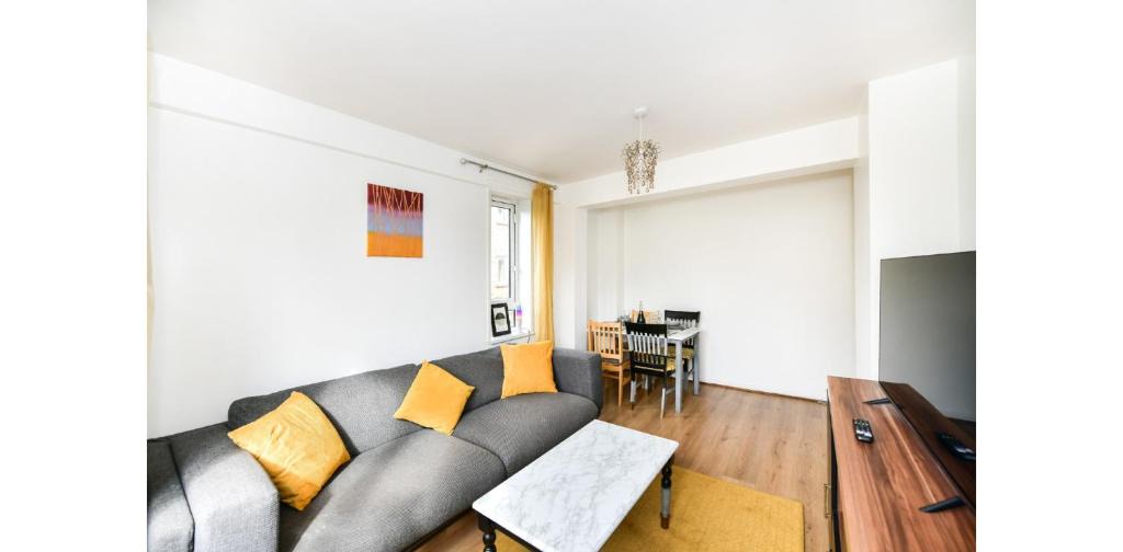 Canonbury Apartment | Entire Two Bedroom Flat in the heart of Greater London