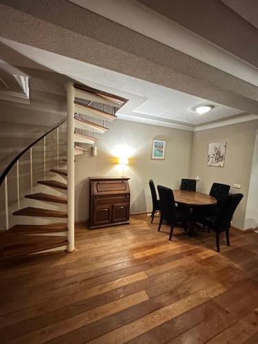 Veldhoven Apartment | Entire Villa, free breakfast, free parking