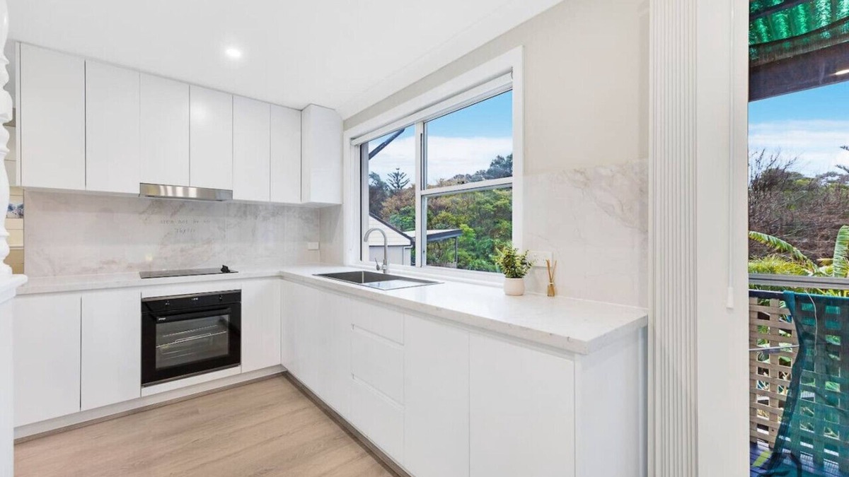 Beacon Hill House | Entire Villa in Beacon Hill