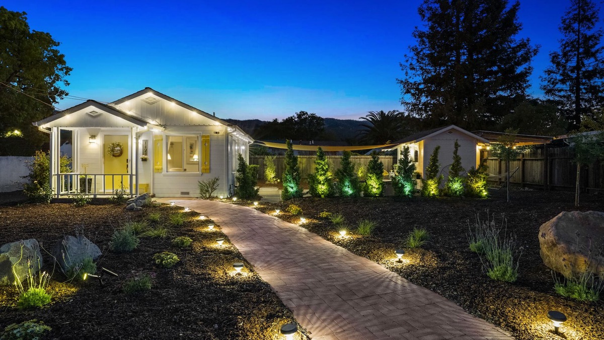 St. Helena House | Entire Wine Country Compound with Separate Office — all to yourself!