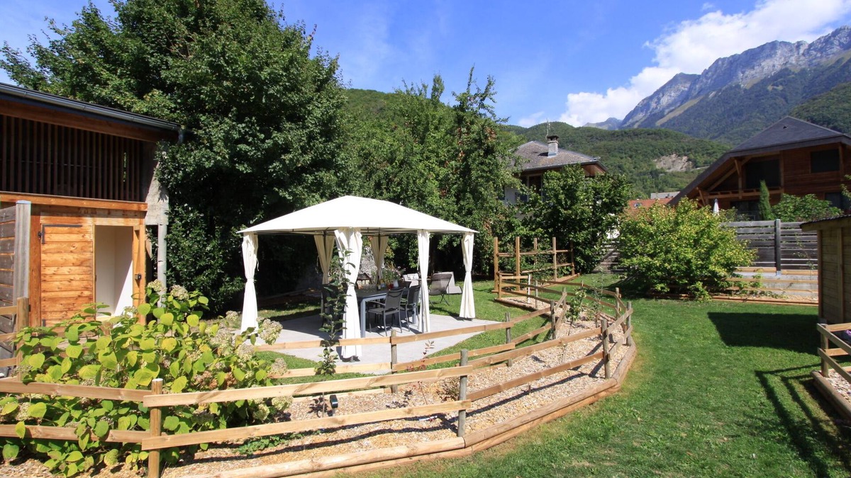 Faverges-Seythenex Ski Chalet | ENTRE LACS ET MONTAGNES: L'Arclosan - classification ★ Pays de Savoie