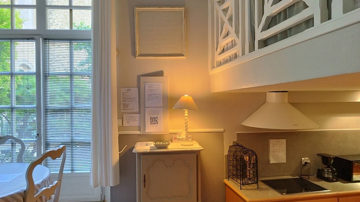 Courthezon House | Entre vignes et dentelles