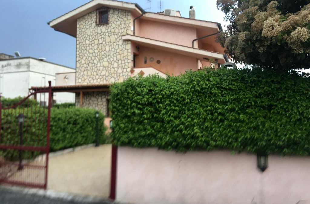 Monte Compatri Apartment | Enza-home-in-ROMA