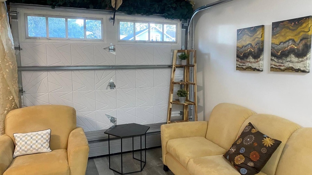 Lake Eola Heights Apartment | Eola’s Garage