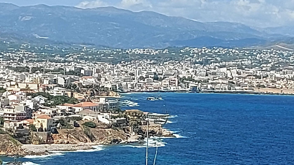 Halepa Apartment | Eolia,2-bedroom apt with panoramic view of the charming Chania and WiFi+AC