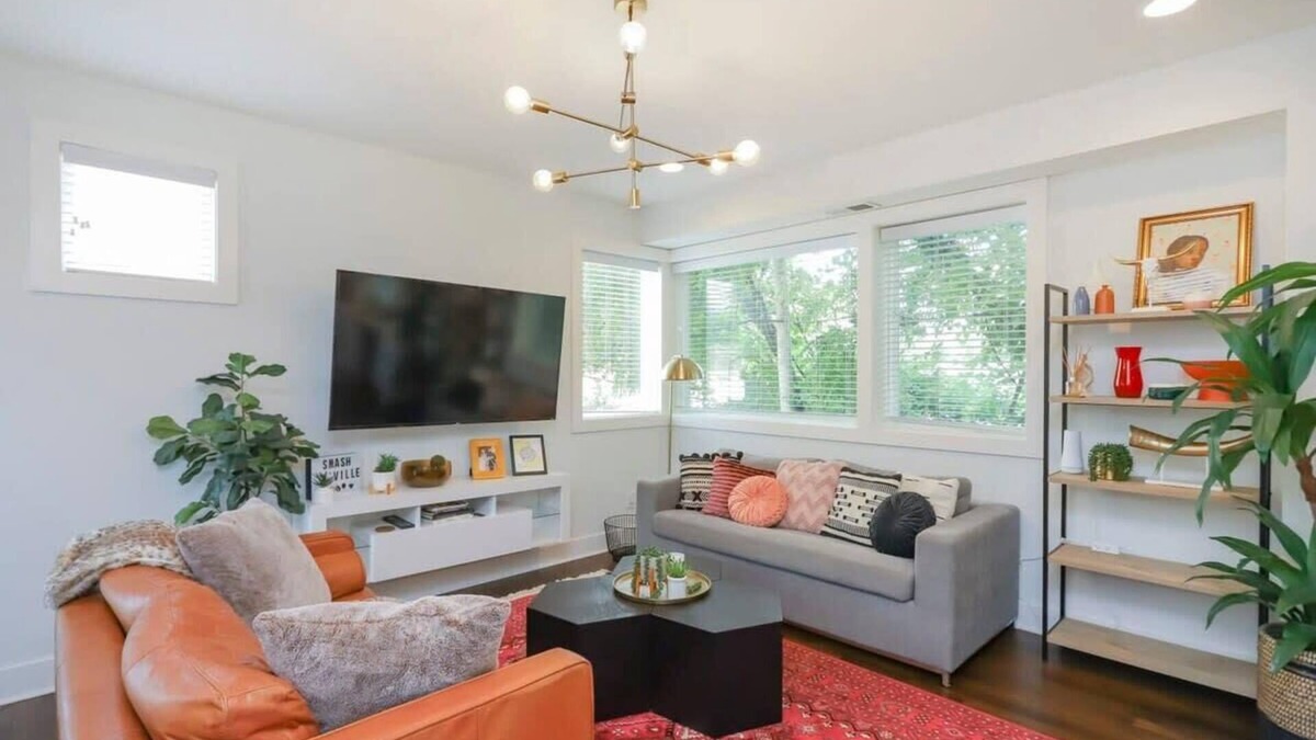 Historic Waverly House | Epic, Walkable Neighborhood