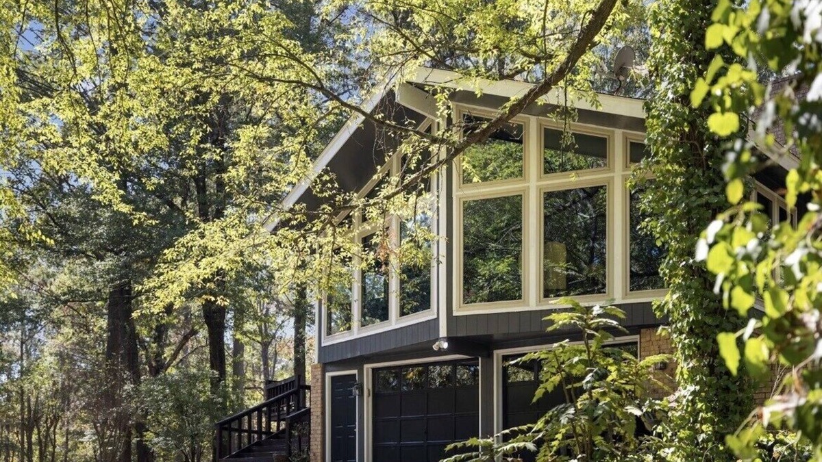 Broken Bow House | Epic Water View 4,100 sq ft 6 Bedrooms with Game Room & Fire Pit
