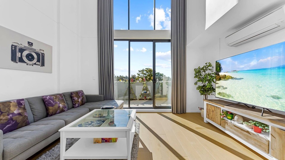 Epping Apartment | Epping Sunlit Luxury Loft 2bedrooms & High Ceilings