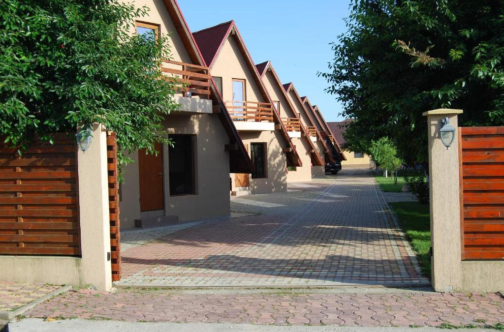 Corbu Resort | Equinox Club