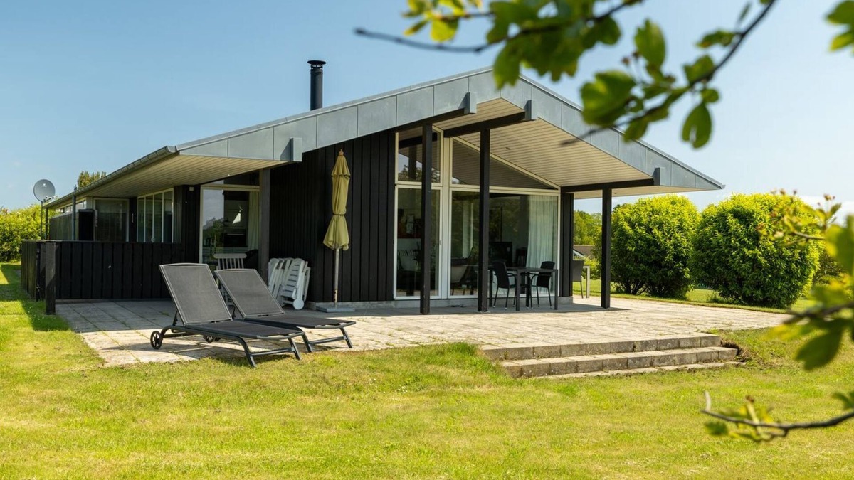 Østerskov House | "Erlinda" - 600m from the sea by Interhome