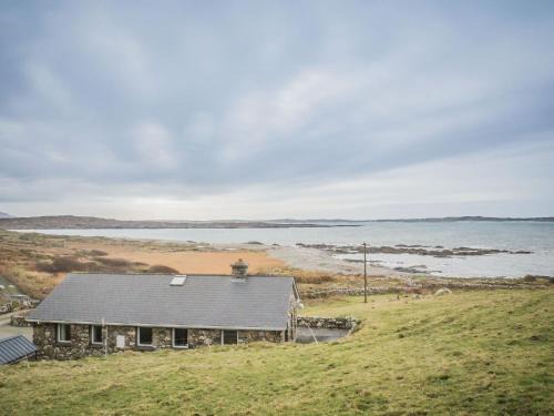 Clifden House | Errislannan Stone Cottage