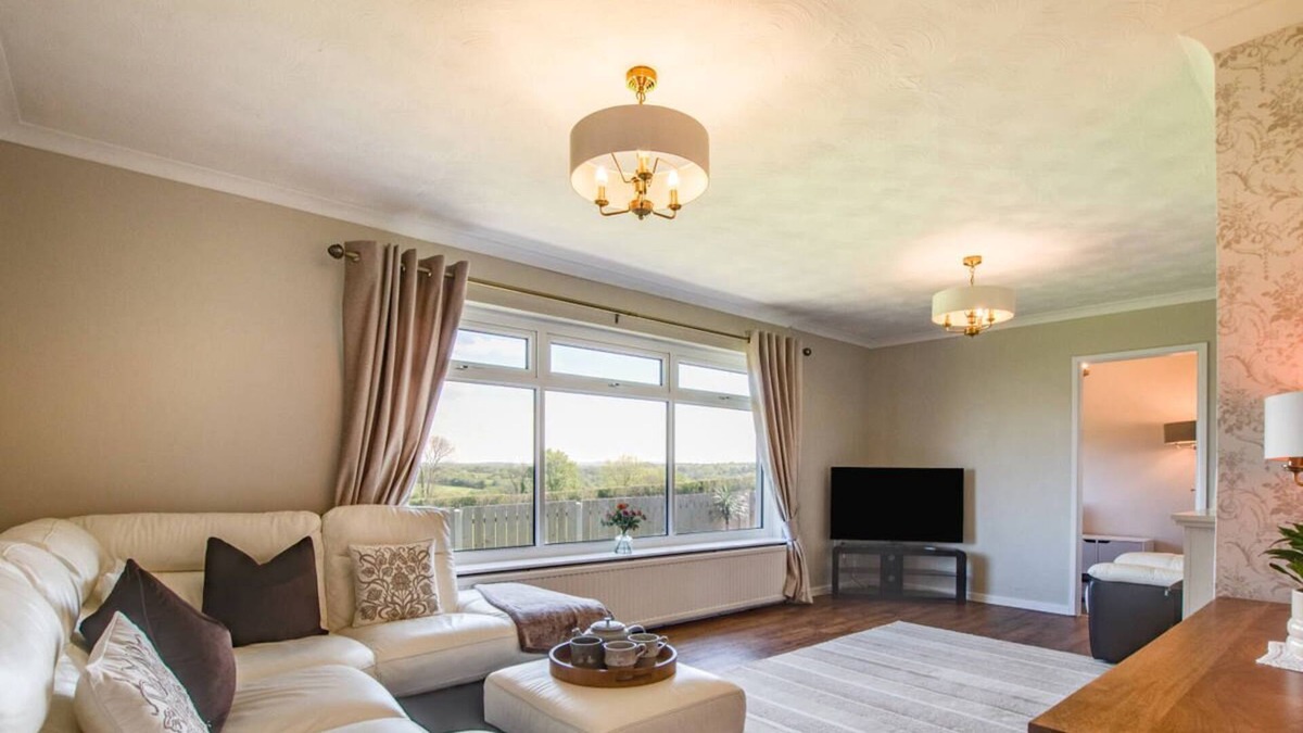 Aberaeron House | Erw Las in the beautiful Aberaeron