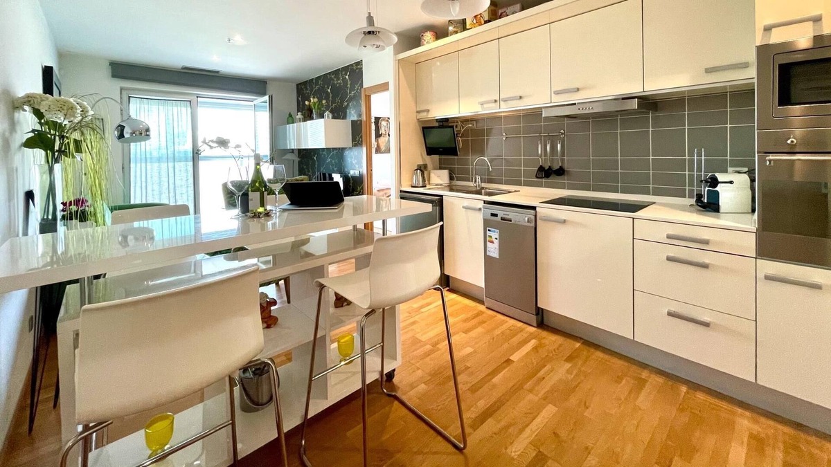 El Port Apartment | Apartment in front of Fira Gran Via