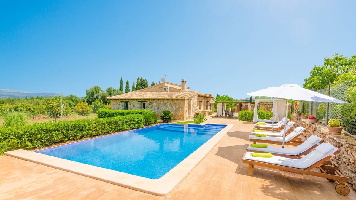Majorca Villa | ES MOYÀ DES PINS - Villa with private pool in Muro. Free WiFi