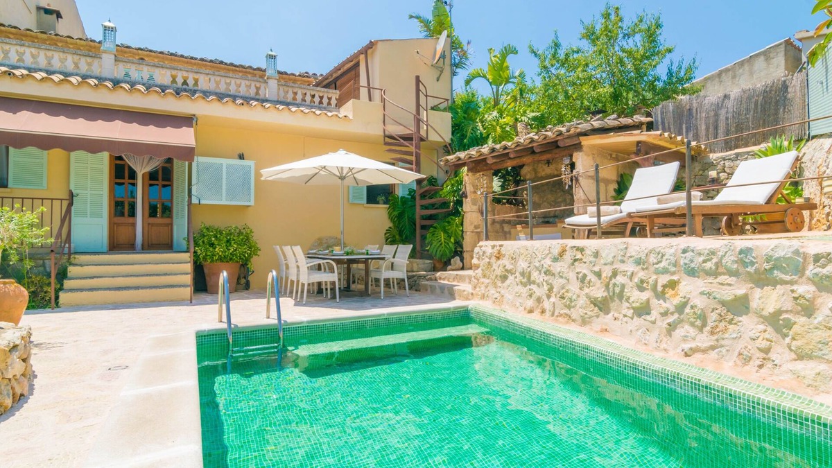 Selva Villa | ES RACO - Beautiful townhouse with private pool near the mountains. Free WiFi