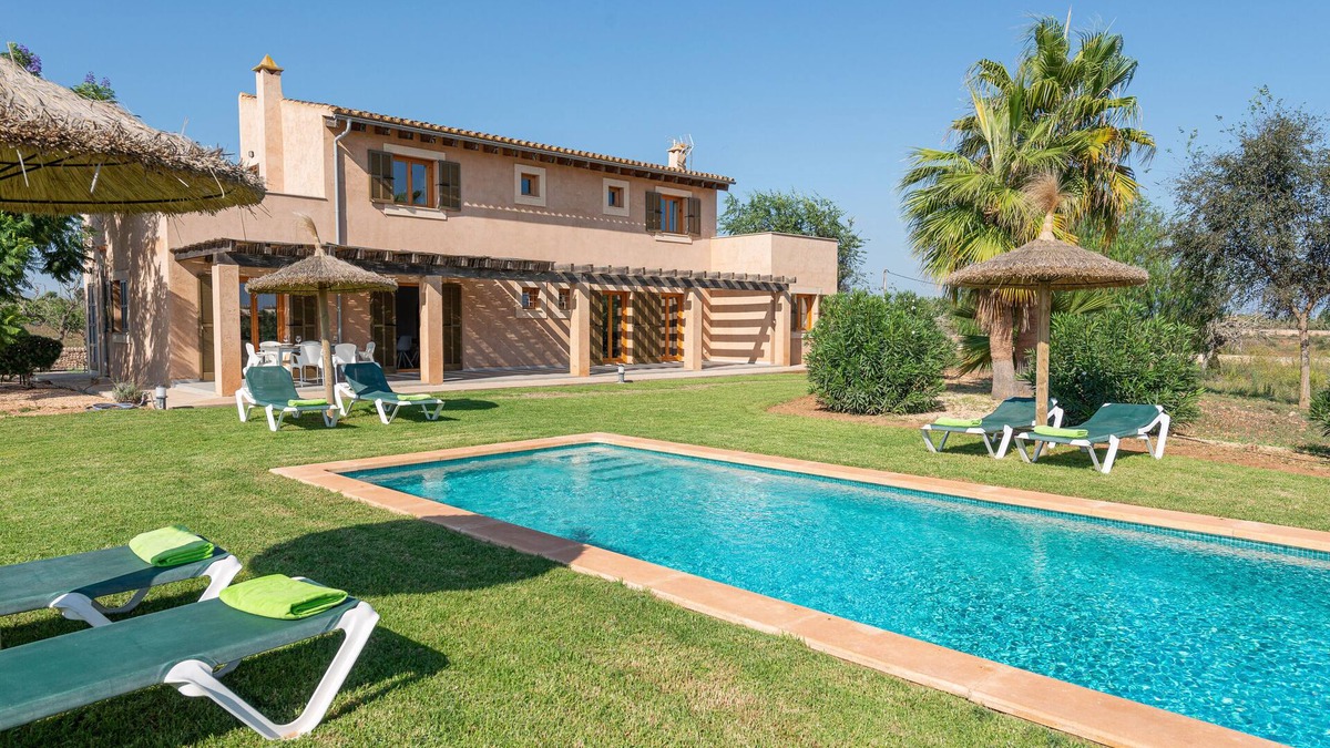 Porto Cristo Villa | Es Regalo (Pérgola) - Three Bedroom Villa, Sleeps 6