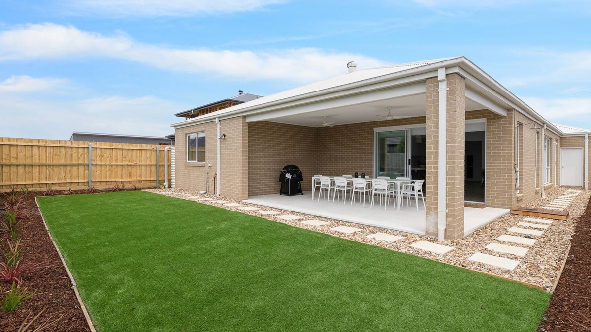 Coronet Bay House | Escape by the Bay in Coronet Bay
