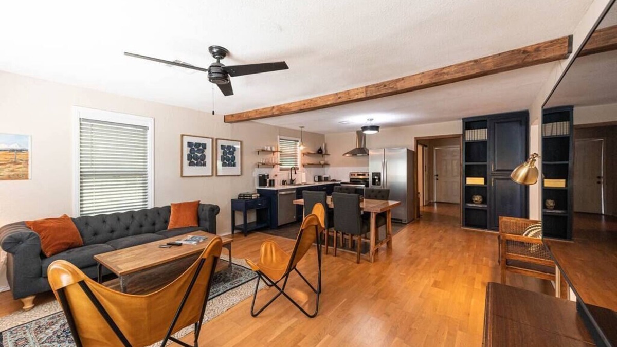 East Riverside House | Escape to a Restored 1920s East Waco Bungalow
