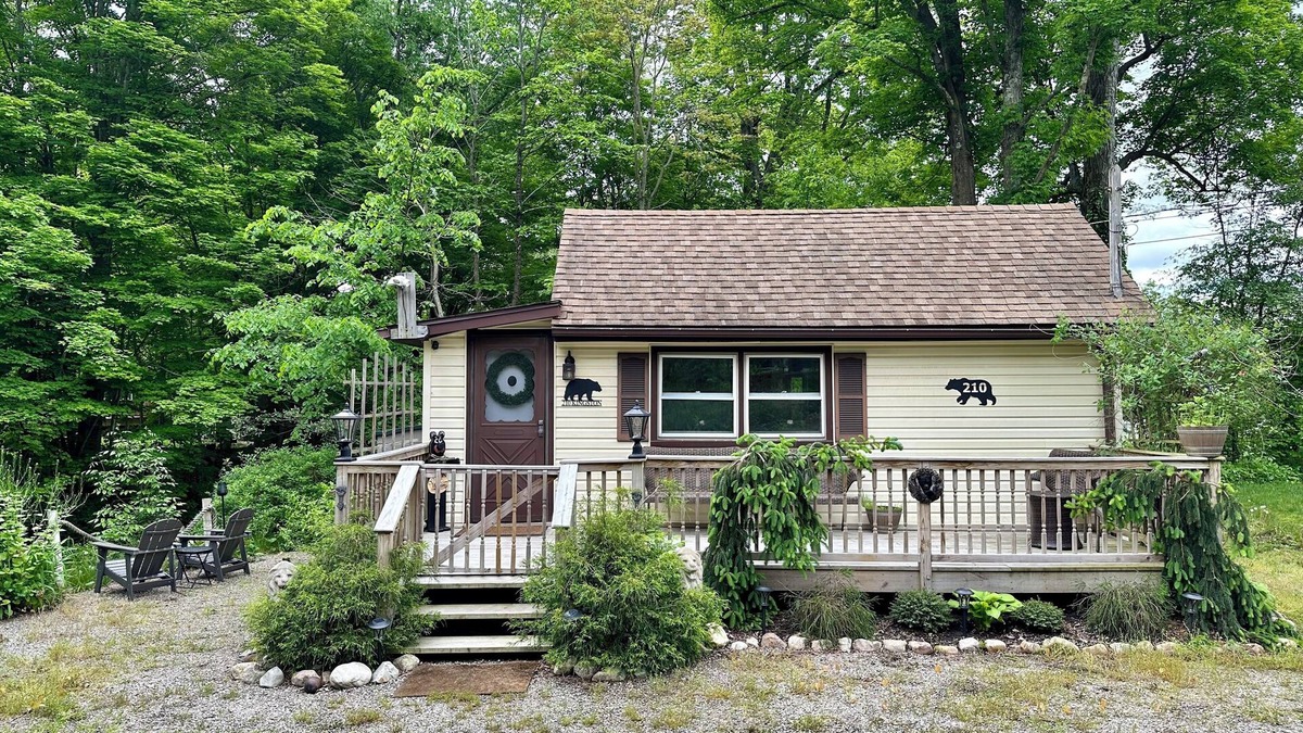 Wurtsboro Cabin | Escape to a Streamside Cabin in the Lower Catskills