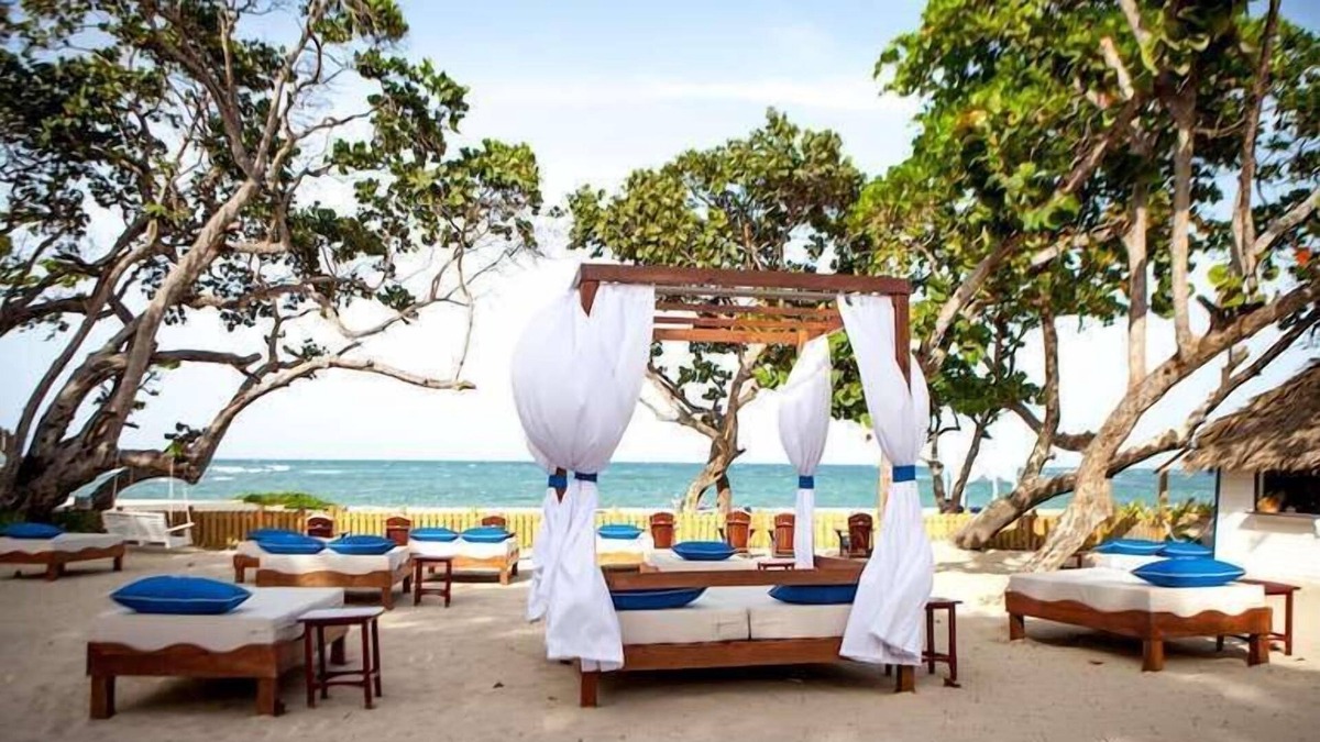 Los Maestros Apartment | Escape To A Tropical Paradise On The Atlantic Ocean