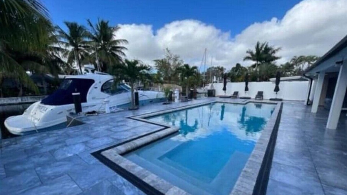Lauderdale Isles House | Escape To Elegance