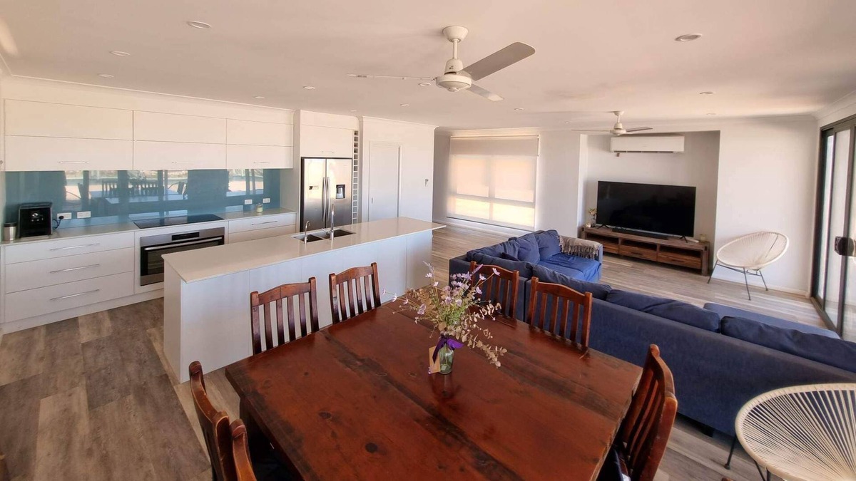 Exmouth House | Escape to Exmouth! Walk to the beach from this waterfront home.
