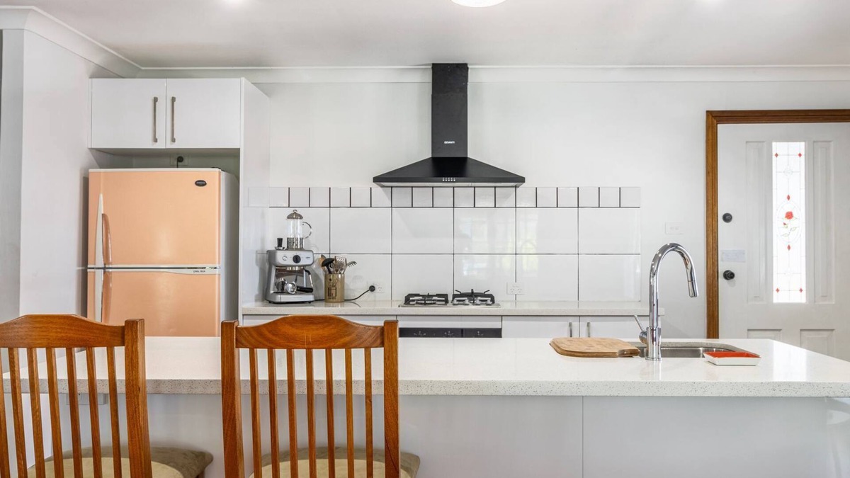 Sussex Inlet House | Escape to gorgeous Swan Lake.