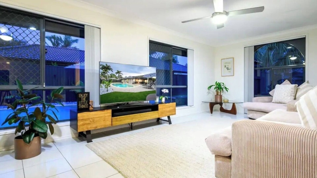 Gold Coast House | Escape to Luxury In Our Oasis