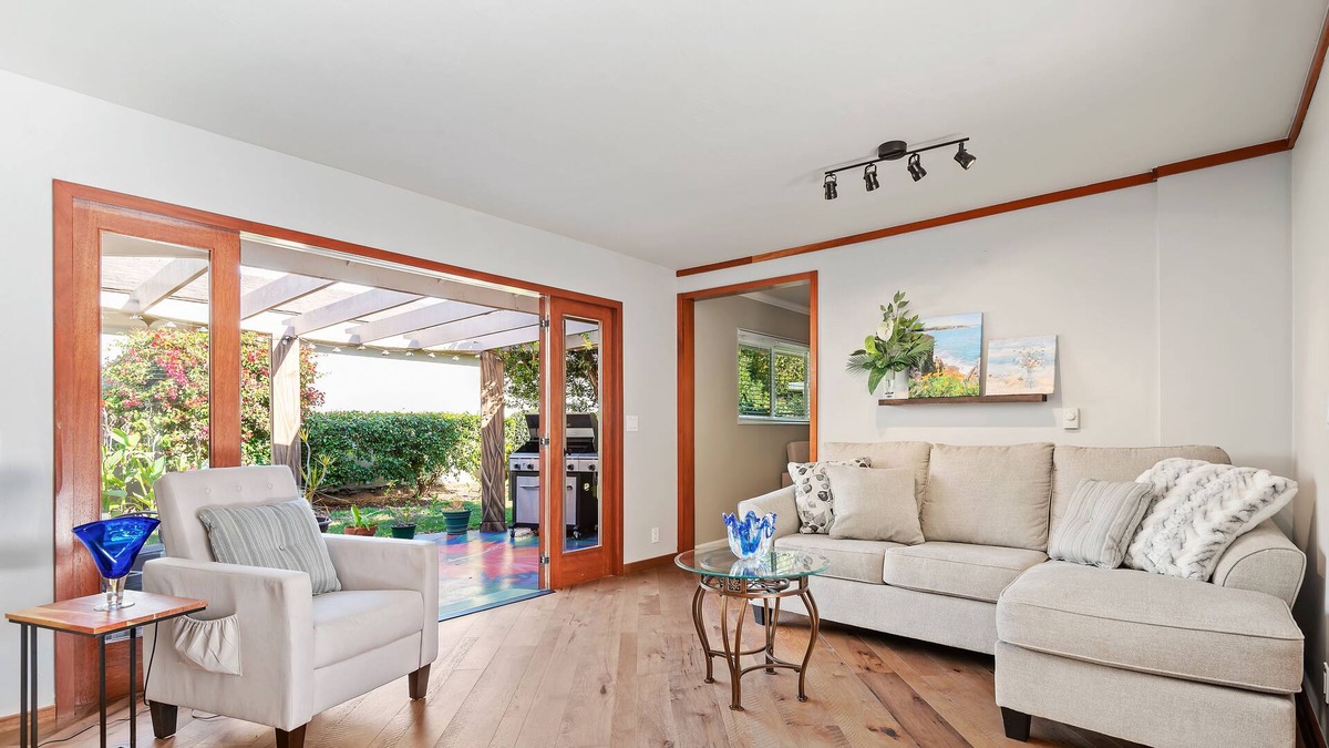 Goleta Condo | Escape to Moreton Bay