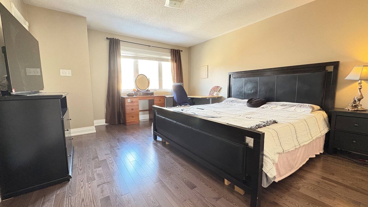 Pickering House | Escape to our cozy master ensuite, East Pickering, in charming home. Wifi and AC
