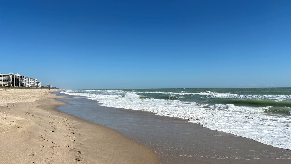 Fort Pierce Shores Condo | Escape to Paradise - North Hutchinson IslandnBeachfront