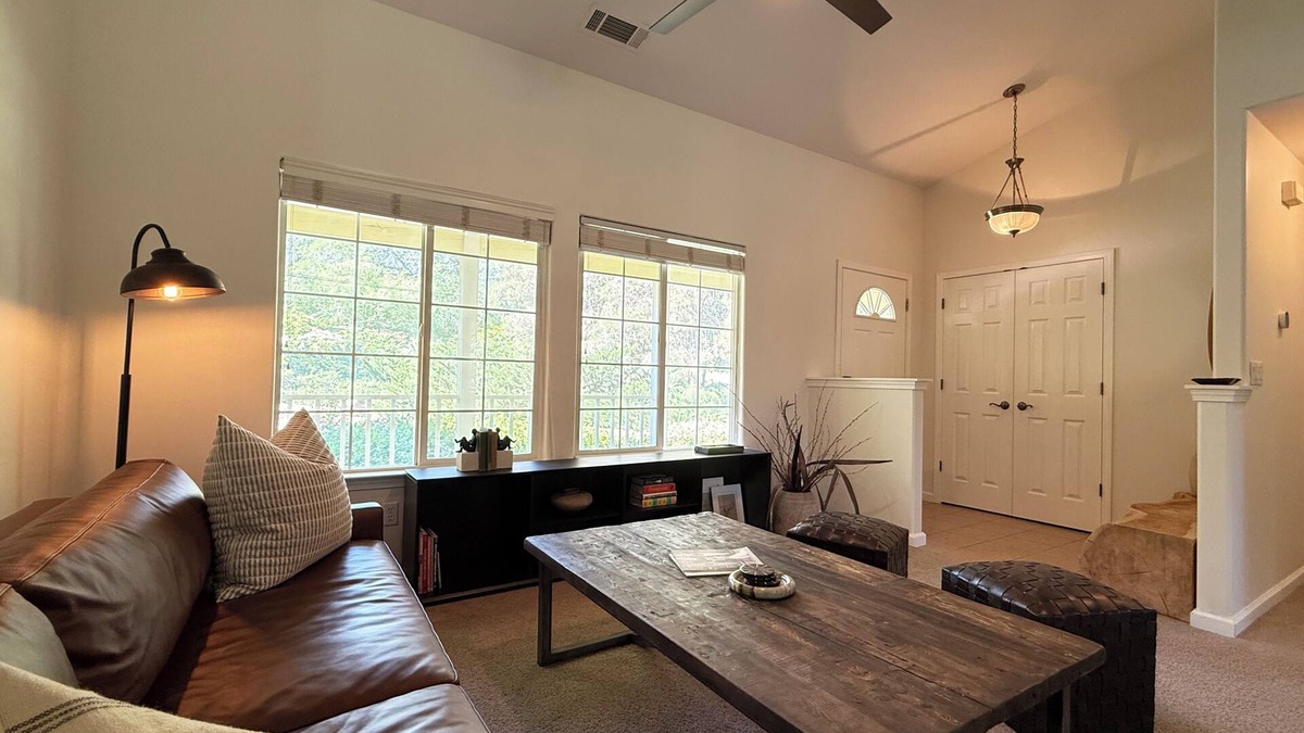Three Rivers House | Escape to Sequoia
