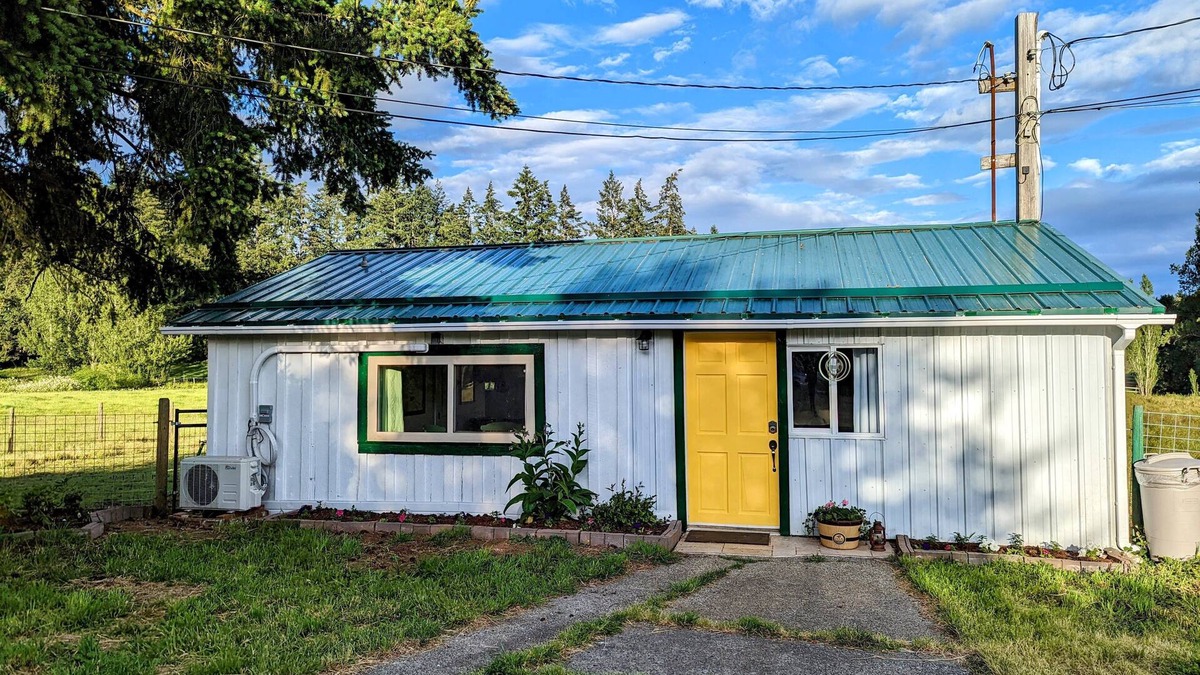 Yellow Point Other | Escape to the Country