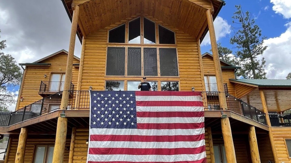 Heber Cabin | Escape to the Majestic Trophy Buck Lodge