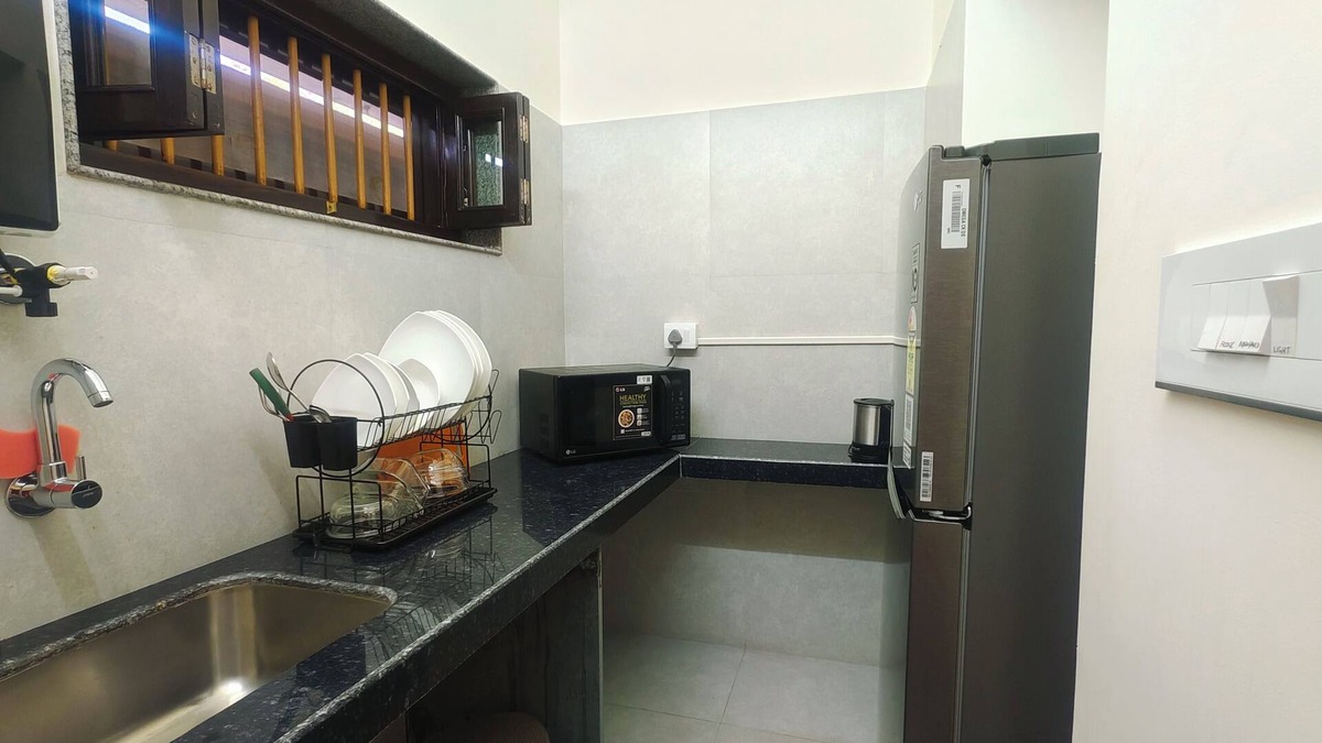 Sambalpur Apartment | Escape to this charming apartment with a touch of nature in centre of town.