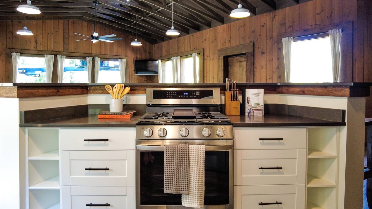 Bonners Ferry Cabin | Escape to Walden Mountain Lodge in Northern Idaho