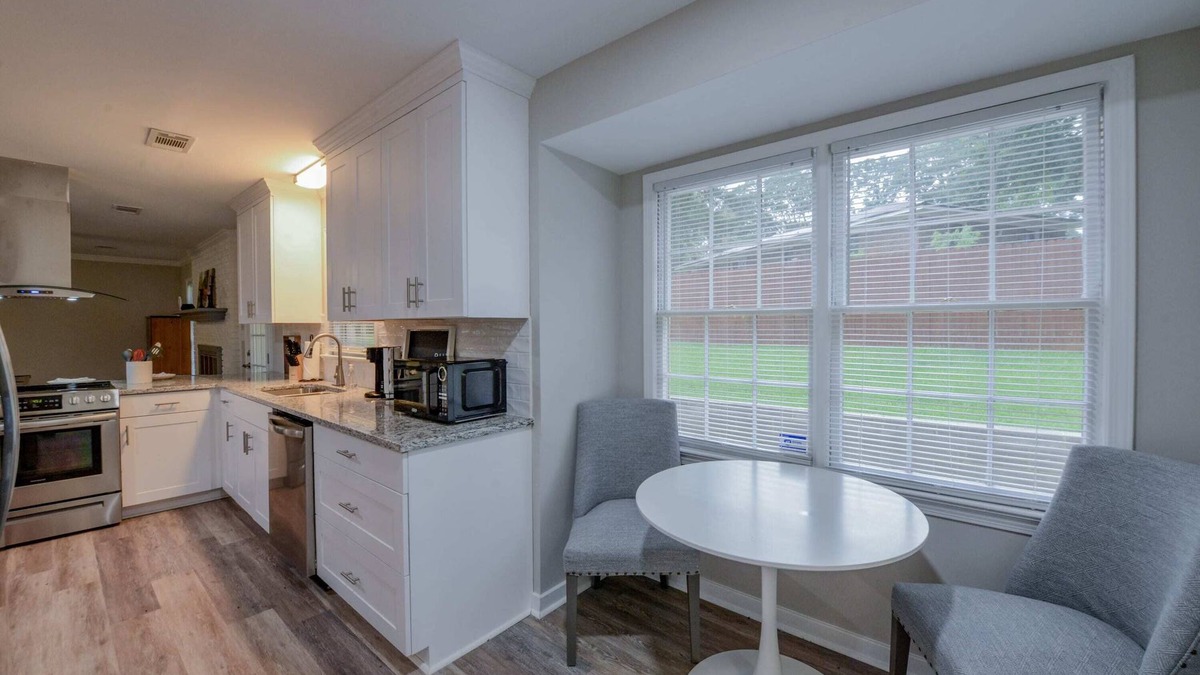 Northport House | Escape to your cozy Northport retreat, just a 5-min drive from University
