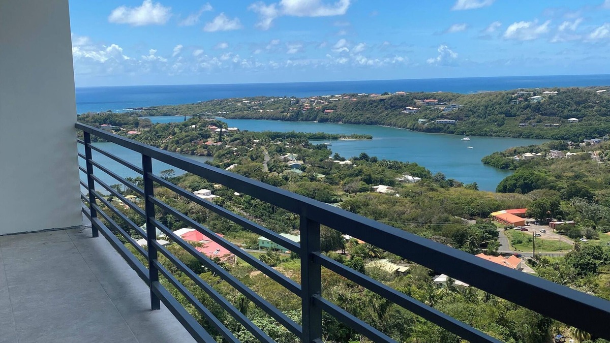 Westerhall Apartment | Escape360 Condo 2 - Sea Views, Luxurious & Modern