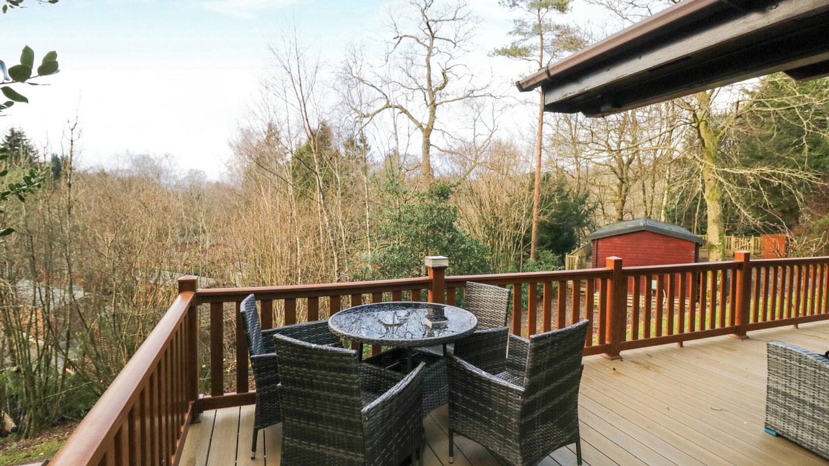 Troutbeck Bridge Cottage | ESK PIKE, family friendly, with pool in Windermere