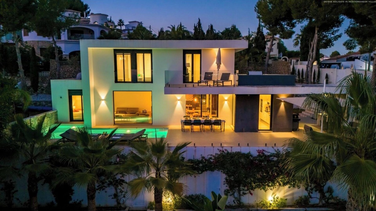 La Sabatera Villa | Esmeralda - By Almarina Villas