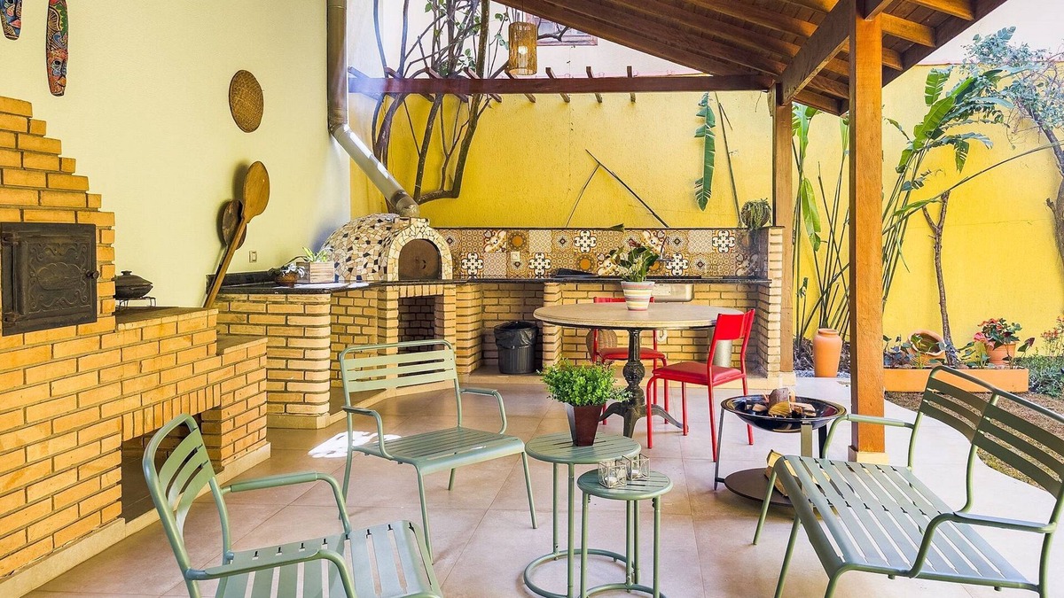 Carapicuiba House | Espaço gourmet e home-office na Granja Viana