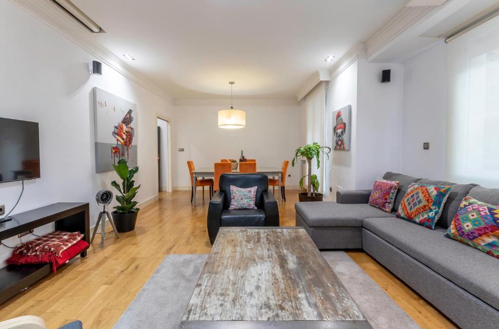 Bilbao City Centre Apartment | Espacioso y Acogedor junto Centro Azkuna