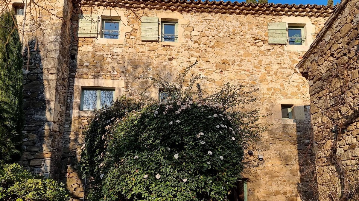 La Roque-sur-Ceze House | ESTATE FOR 40 PEOPLE