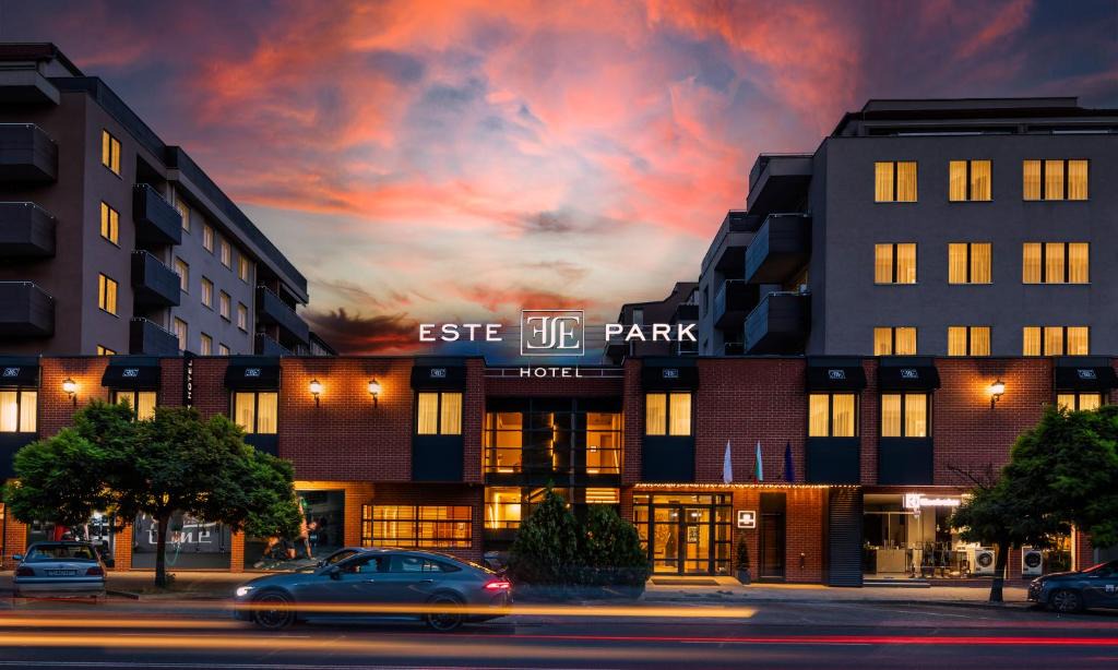 Plovdiv Hotel | - ESTE PARK HOTEL - part of Urban Chic Luxury Design Hotels - Parking & Compliments - next to Shopping & Dining Mall Plovdiv