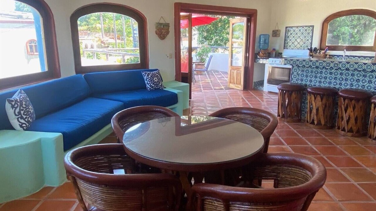 Sayulita Apartment | Estrella - Casa MoJo's airy 2BR, kitchen, pool