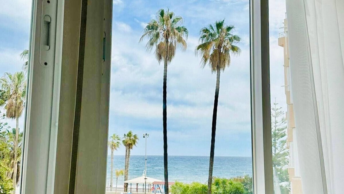 Mezquitilla Apartment | Estudio Pepa Luna Algarrobo Beach