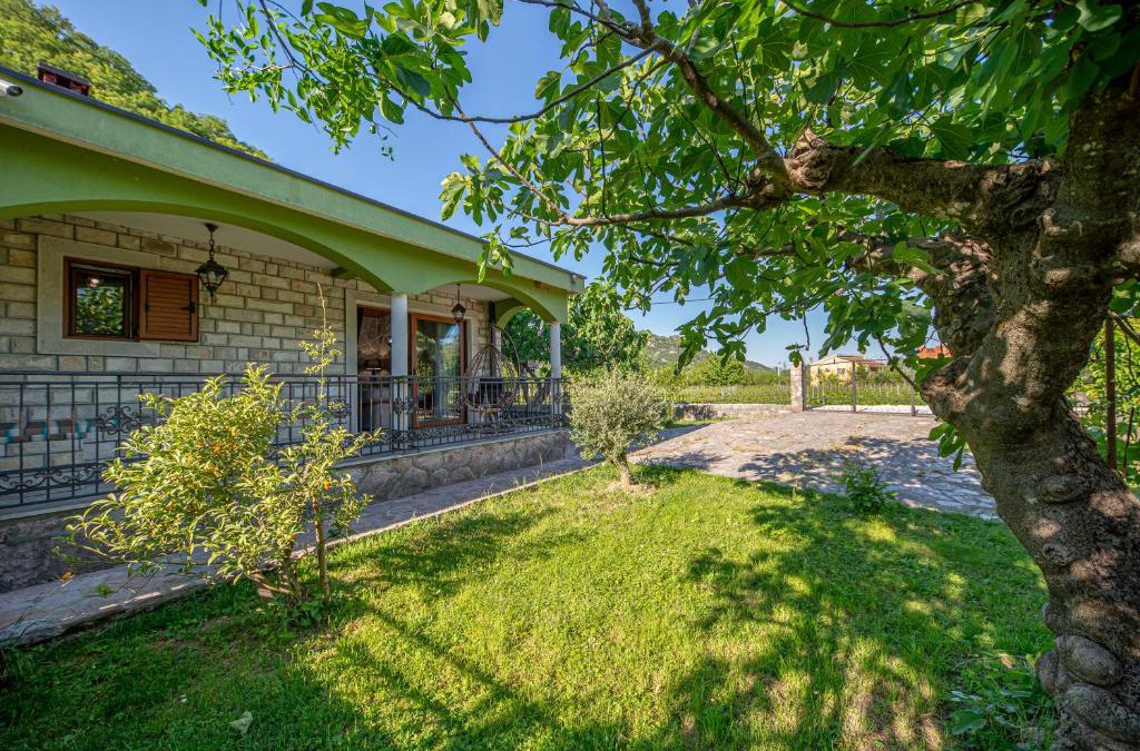 Karuc House | Etno kuca Iskra