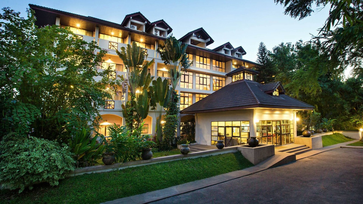 Nong Pa Khrang Hotel | Eurasia Chiang Mai Hotel